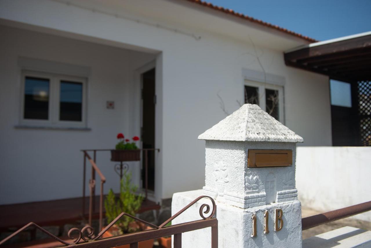 Casa Do Carvalhal - Natureza No Centro Da Cidade Pensionat Santa Maria da Feira Exteriör bild